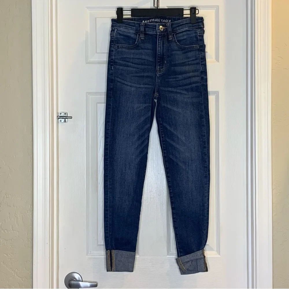 American Eagle Super Hi-RiseโJegging Crop Size 2
